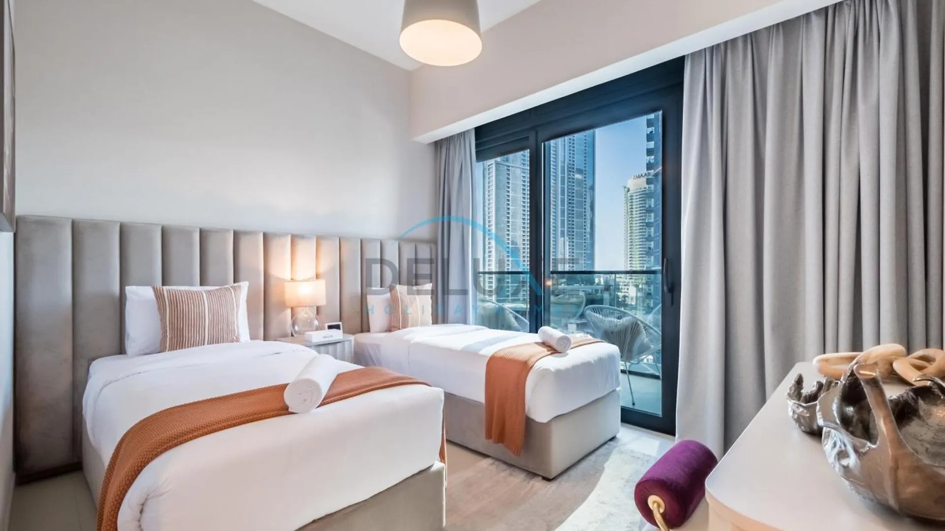 Splendid 2Br Apartment At Act One Act Two Tower 2 In Downtown Dubai By Deluxe Holiday Homes United Arab Emirates