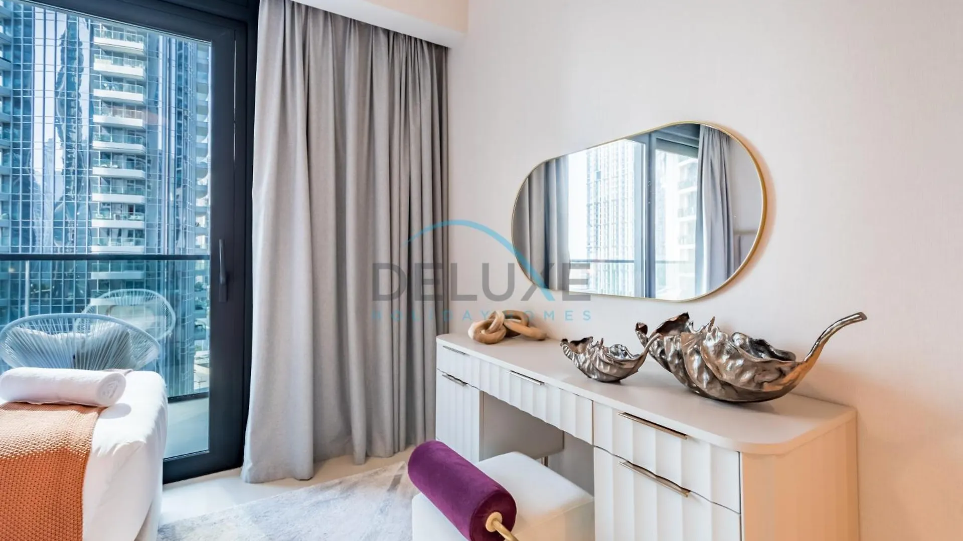 Splendid 2Br Apartment At Act One Act Two Tower 2 In Downtown Dubai By Deluxe Holiday Homes 0*,